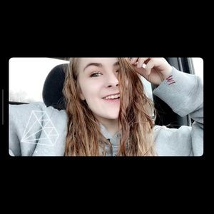 Meet your Posher, Breanna